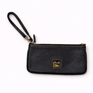 DOONEY & BOURKE Pebbled Leather Wristlet Zip Pouch Black Gold Hardware